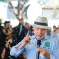 Lula chama Flávio de traidor e diz que Brasil não aceita ser tratado como ‘republiqueta’