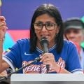 Presidenta interina cria comissão para reestruturar Venezuela após queda de Maduro