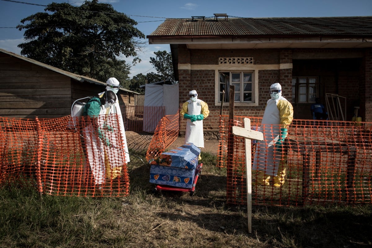 Cruz Vermelha anuncia que três voluntários morreram de ebola na República Democrática do Congo