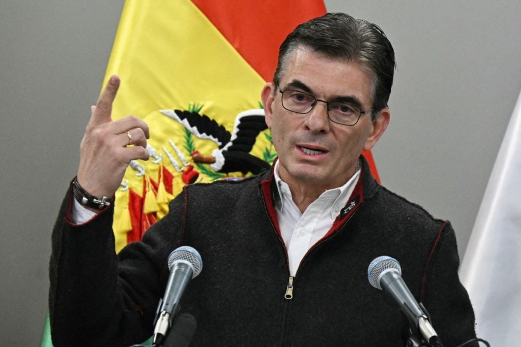 Presidente da Bolívia vai reformar o governo para tentar conter protestos