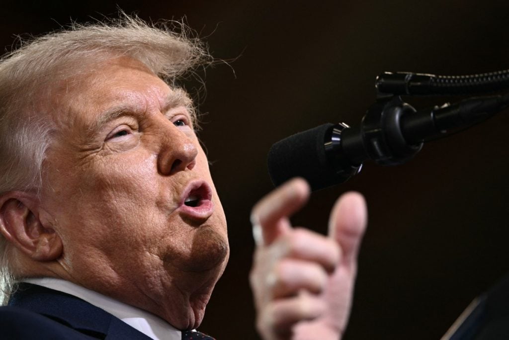 Trump modera expectativas de acordo iminente com Irã para pôr fim à guerra