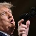 Trump modera expectativas de acordo iminente com Irã para pôr fim à guerra