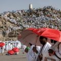 Peregrinos desafiam o calor no Monte Arafat durante peregrinação a Meca