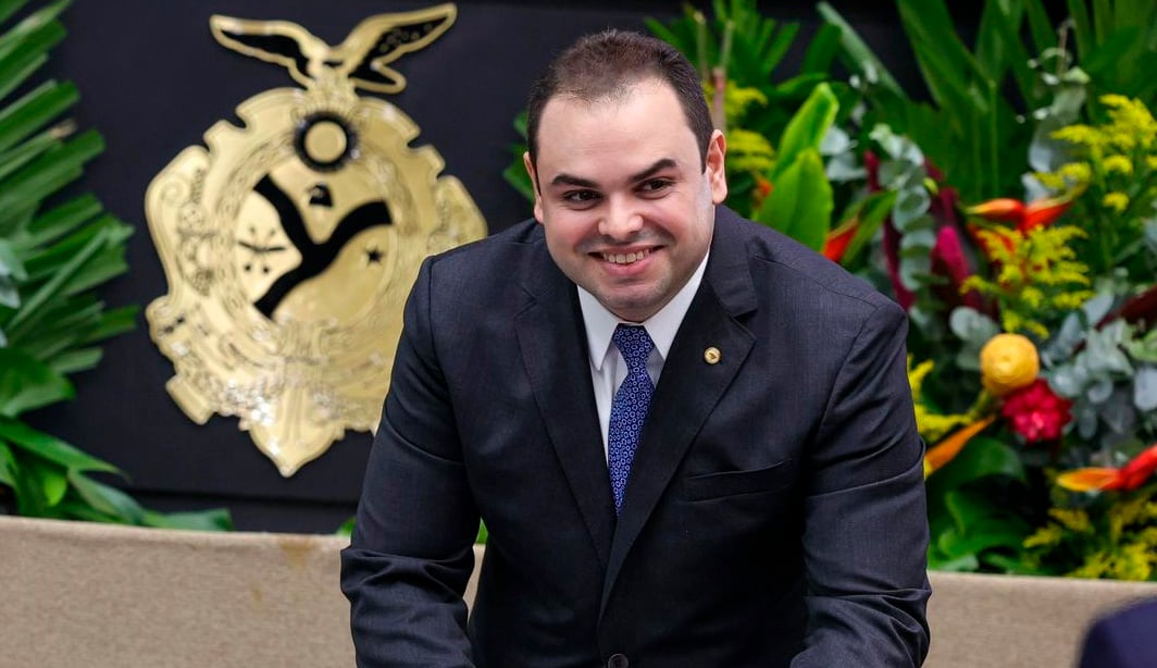 Assembleia do Amazonas elege Roberto Cidade (União) para governador-tampão