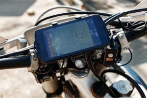 Quer mais segurança para andar de bike na cidade? Preste atenção nesses produtos – e nas marcas que já vendem no Brasil