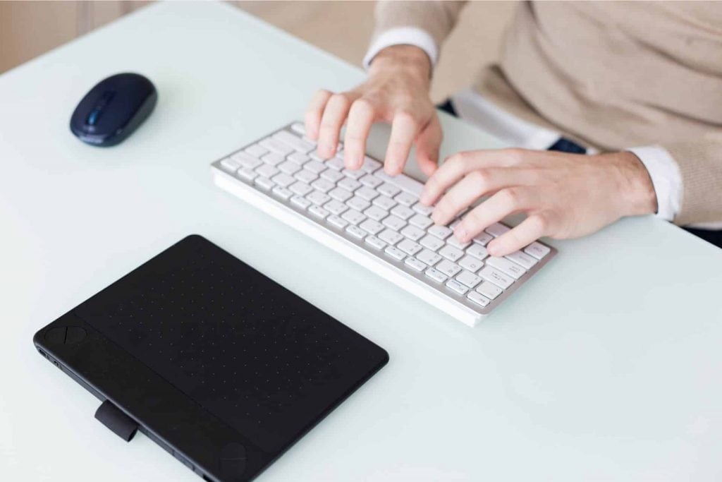 Teclado Bluetooth vale a pena para celular, tablet e notebook?