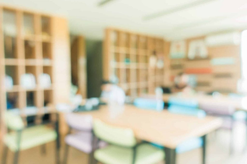Reconhecimento facial nas escolas reacende debate sobre vigilância infantil