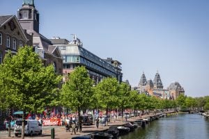 Amsterdã proíbe anúncios de carne nas ruas
