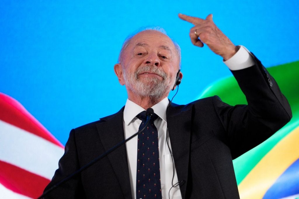 Objetivo de Lula em Washington foi cumprido: apaziguar e protelar