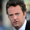 Assistente de Matthew Perry é condenado à prisão por injetar droga que matou o ator