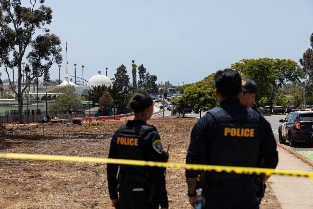 Ataque a tiros em mesquita nos EUA deixa 3 mortos