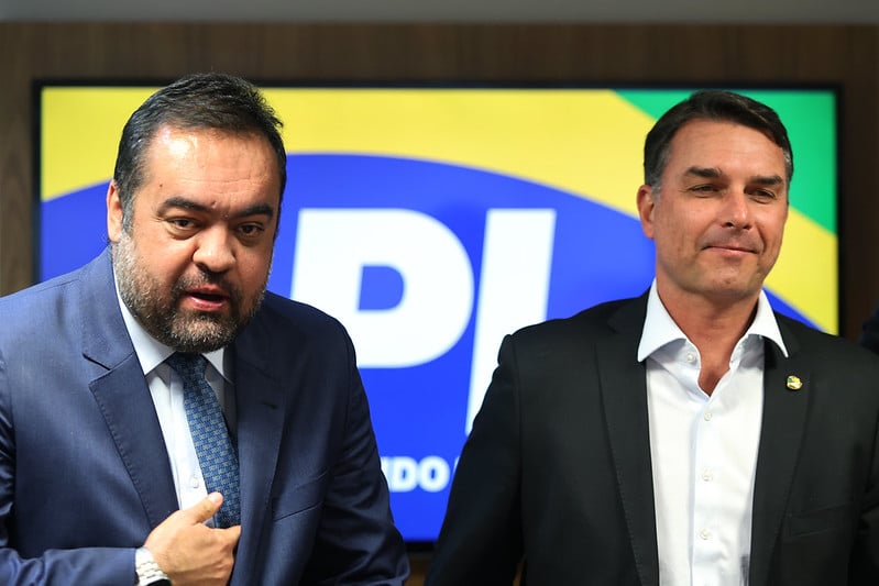 PL vê palanque de Flávio Bolsonaro ruir no Rio após operações contra Cláudio Castro