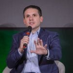 Motta promete discussão sobre IA em junho e defende regulação ‘sem exageros’ na Câmara
