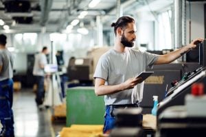 Fabricação própria nos marketplaces: o que separa quem cresce de quem só compete por preço