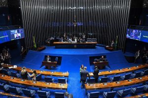 Senado aprova projeto que cria política para estudantes superdotados