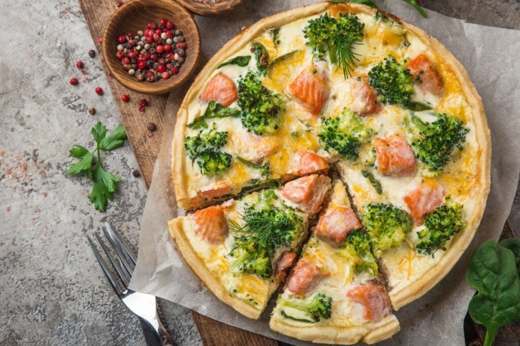 7 receitas de quiches ricas em proteínas para o almoço