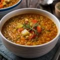 5 sopas com proteína vegetal para o almoço da semana