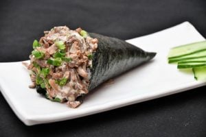Temaki: 3 receitas fáceis e leves para fazer em casa