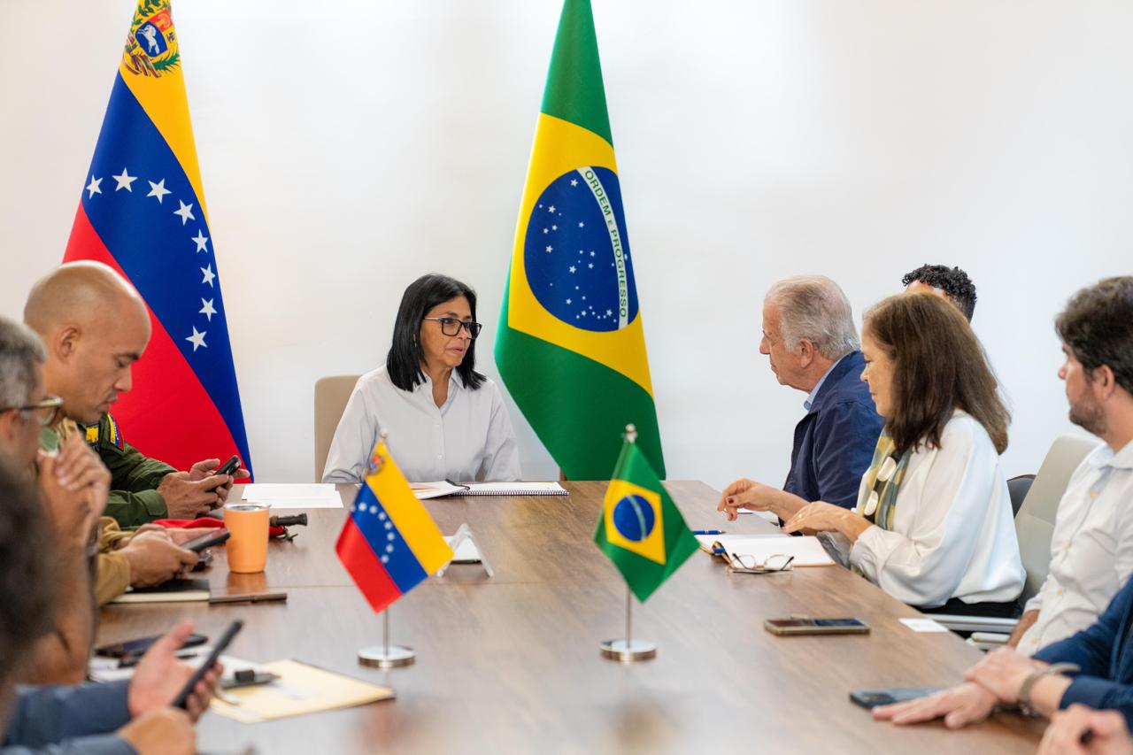 Múcio reúne com Delcy Rodríguez e reforça apoio humanitário do Brasil à Venezuela após terremotos devastadores