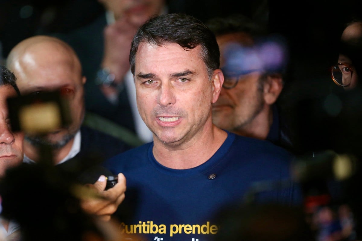 Flávio tenta se descolar e pede a Rubio que poupe Brasil de novo tarifaço