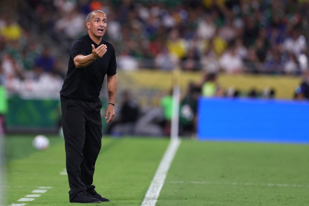 Tunísia demite o técnico após goleada na estreia da Copa