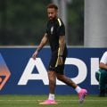 Neymar está fora do jogo do Brasil com o Haiti