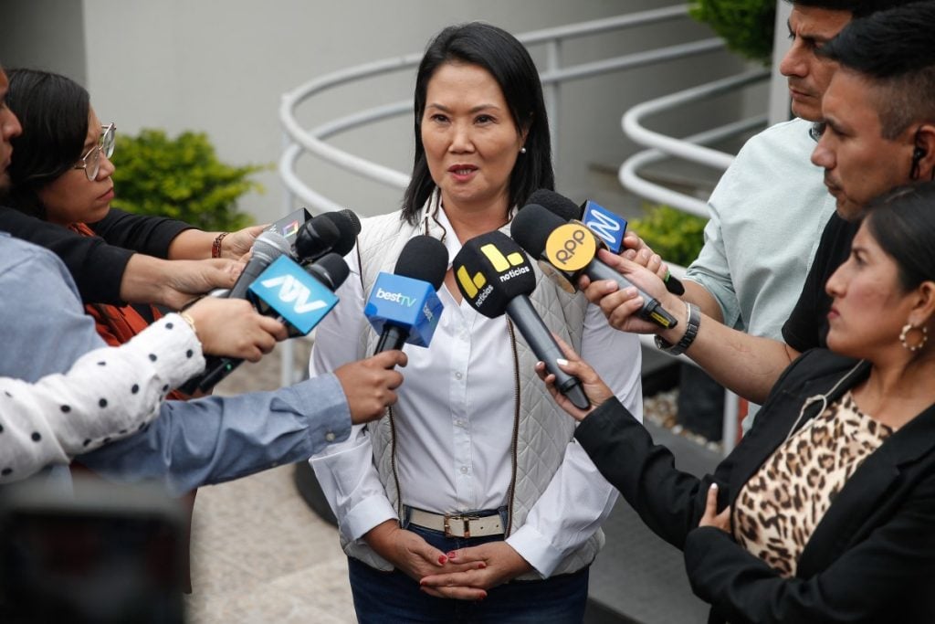 Keiko Fujimori alcança vantagem irreversível na eleição peruana