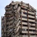 Equipes internacionais chegam à Venezuela para ajudar na busca por sobreviventes