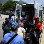 A busca desesperada por sobreviventes na Venezuela após terremotos