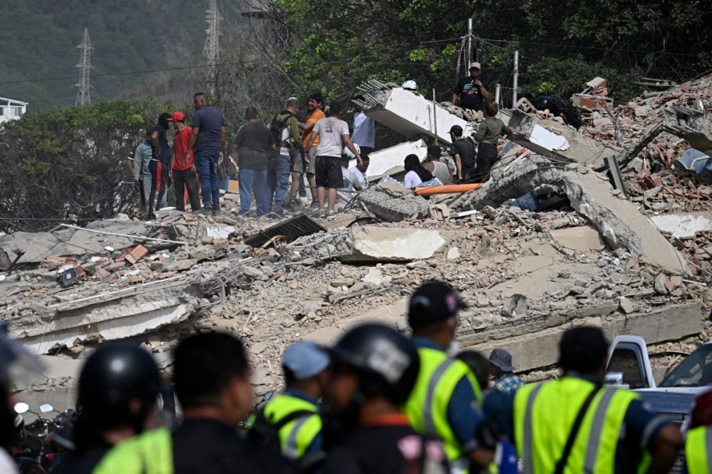 Número de mortos em terremotos na Venezuela passa de 200