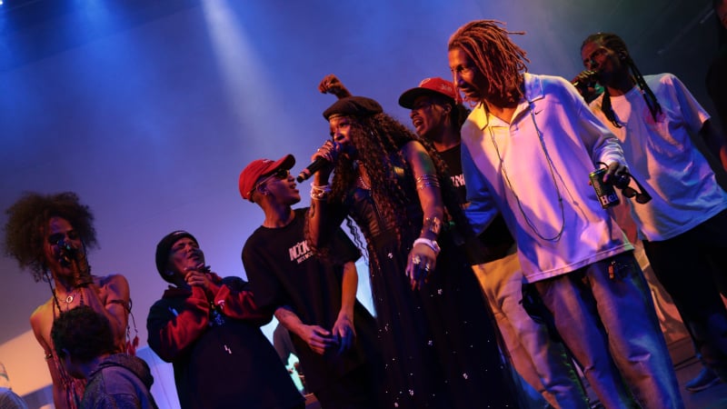 Documentário mostra projeto social no Teatro de Contêiner, demolido pela prefeitura de São Paulo