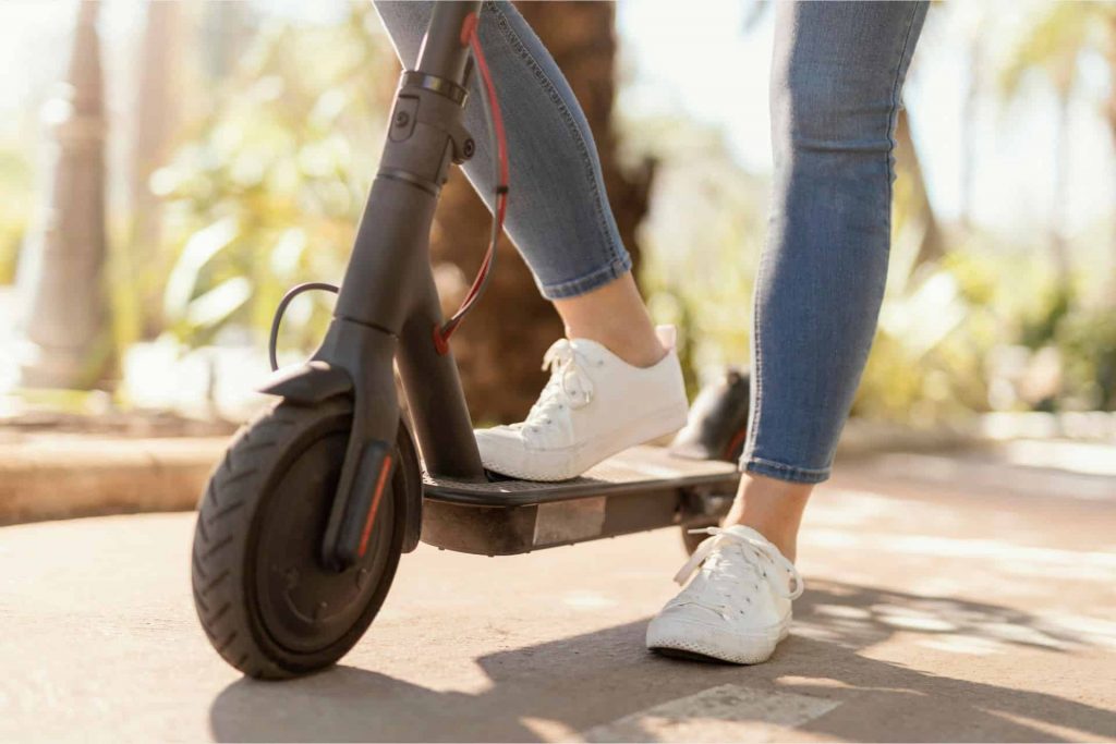 Patinete elétrico premium chega ao Brasil para mudar deslocamentos curtos