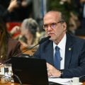 Senado aumenta de R$ 3,6 mil para R$ 13,6 mil o piso de médicos e cirurgiões-dentistas