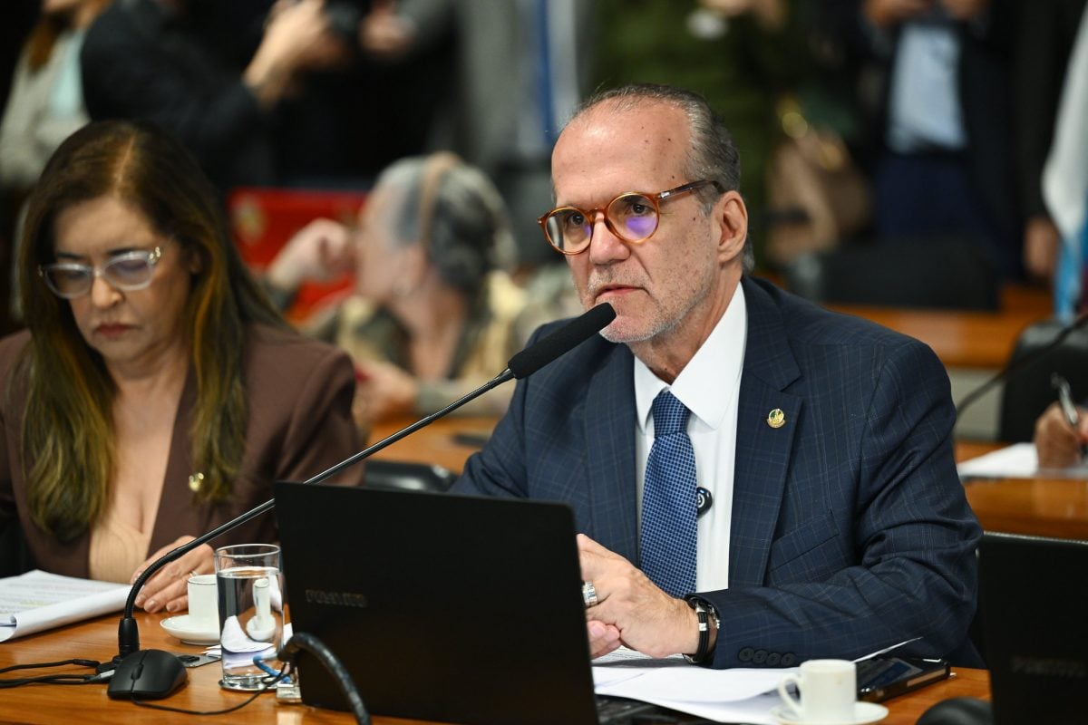 Senado aumenta de R$ 3,6 mil para R$ 13,6 mil o pi