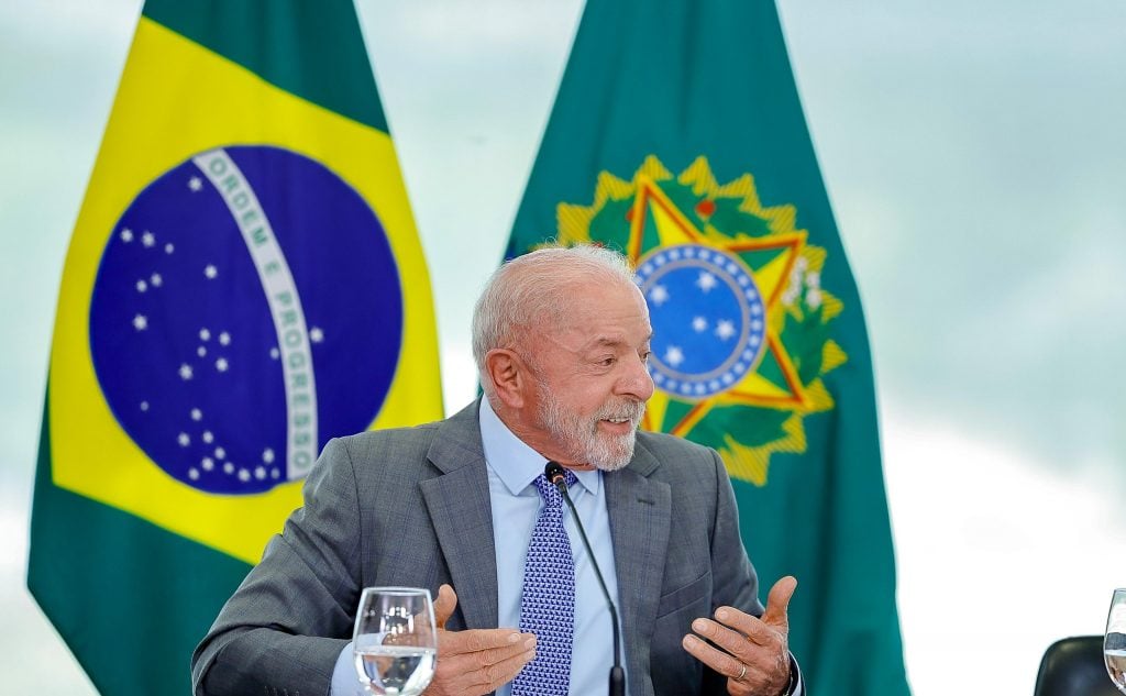 Câmara aprova repúdio a Lula por ligar filhos de Bolsonaro a ‘traidores da Pátria’
