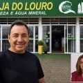Boia em meio à tormenta