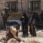 Colonos israelenses incendeiam mesquitas na Cisjordânia, dizem autoridades