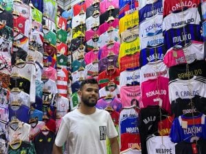 ‘Somos países irmãos’: Marrocos quer vencer o Brasil, mas não deixa de vestir amarelo