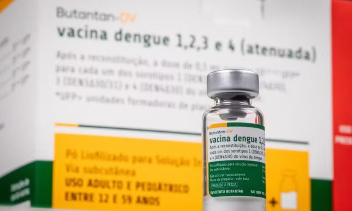 Dengue: Saúde suspende uso de vacina do Butantan enquanto in