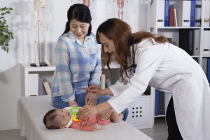 Triagem neonatal: 5 exames essenciais para recém-nascidos