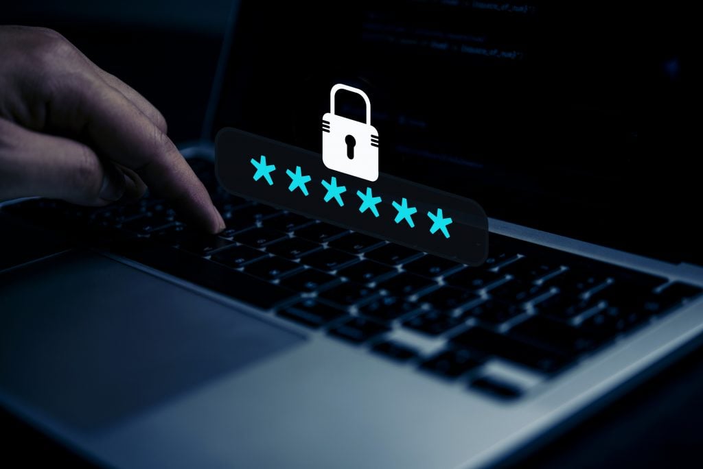 Senhas fracas seguem como a porta mais usada por criminosos digitais nas empresas