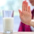 Intolerante à lactose? Conheça 4 bebidas vegetais para substituir o leite