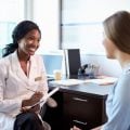 Queda de cabelo: entenda por que o problema tem atingido cada vez mais mulheres jovens