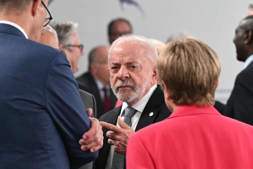 Enxurrada de anúncios nos jogos da Copa empurra o governo Lula para cima das bets