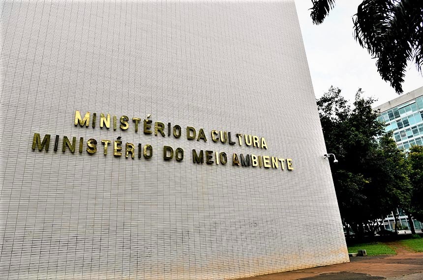 Suspeita de bomba leva a interdição parcial da Esplanada dos Ministérios
