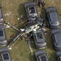 Helicópteros caem em pátio de veículos no Rio de Janeiro