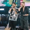 Dupla sertaneja é condenada a pagar R$ 10 mil por música que cita ‘paqueras’ de Vorcaro