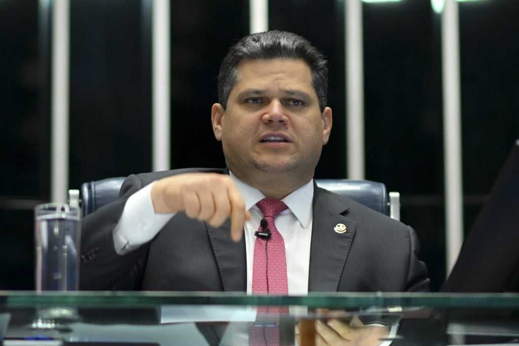 Alcolumbre anuncia esforço concentrado no Congresso após o recesso