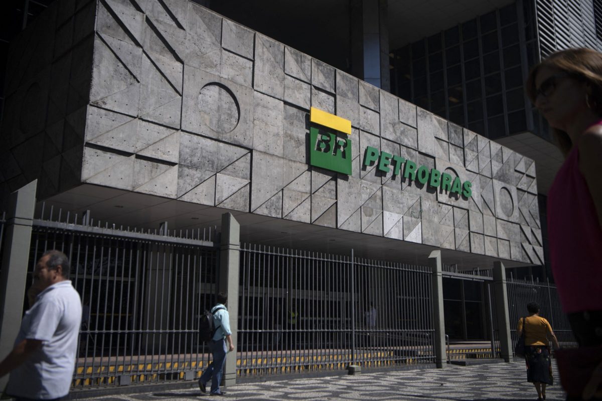 Estatais Federais Superam R$ 1 Trilhão em Patrimônio Líquido em 2025, Impulsionadas por Petrobras e Bancos, Desafiando Narrativa do Déficit do BC