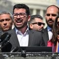 Articulador do tarifaço, Paulo Figueiredo desiste de participar de audiência nos EUA 